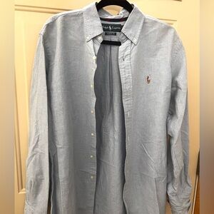 Polo Ralph Lauren 
Oxford button up shirt
%100 cotton
